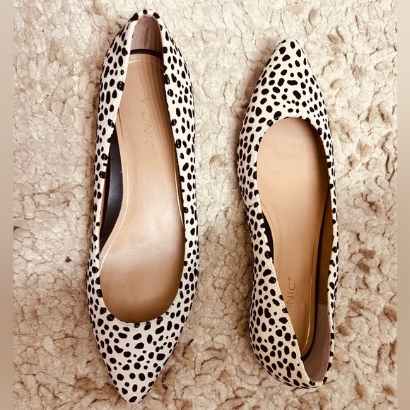 Vionic Women's Leopard Black and Cream Pointed Toe Semi-Flats Shoes Size 8 - Picture 3 of 7